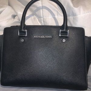 black leather barely used like new michael kors